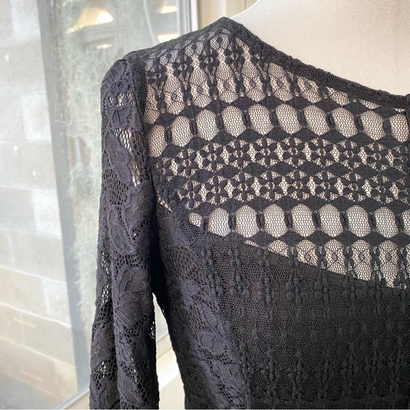 GUESS NWT Lace Bell Sleeve Open-Back Mini Dress, Sample Size S - Picture 7 of 11